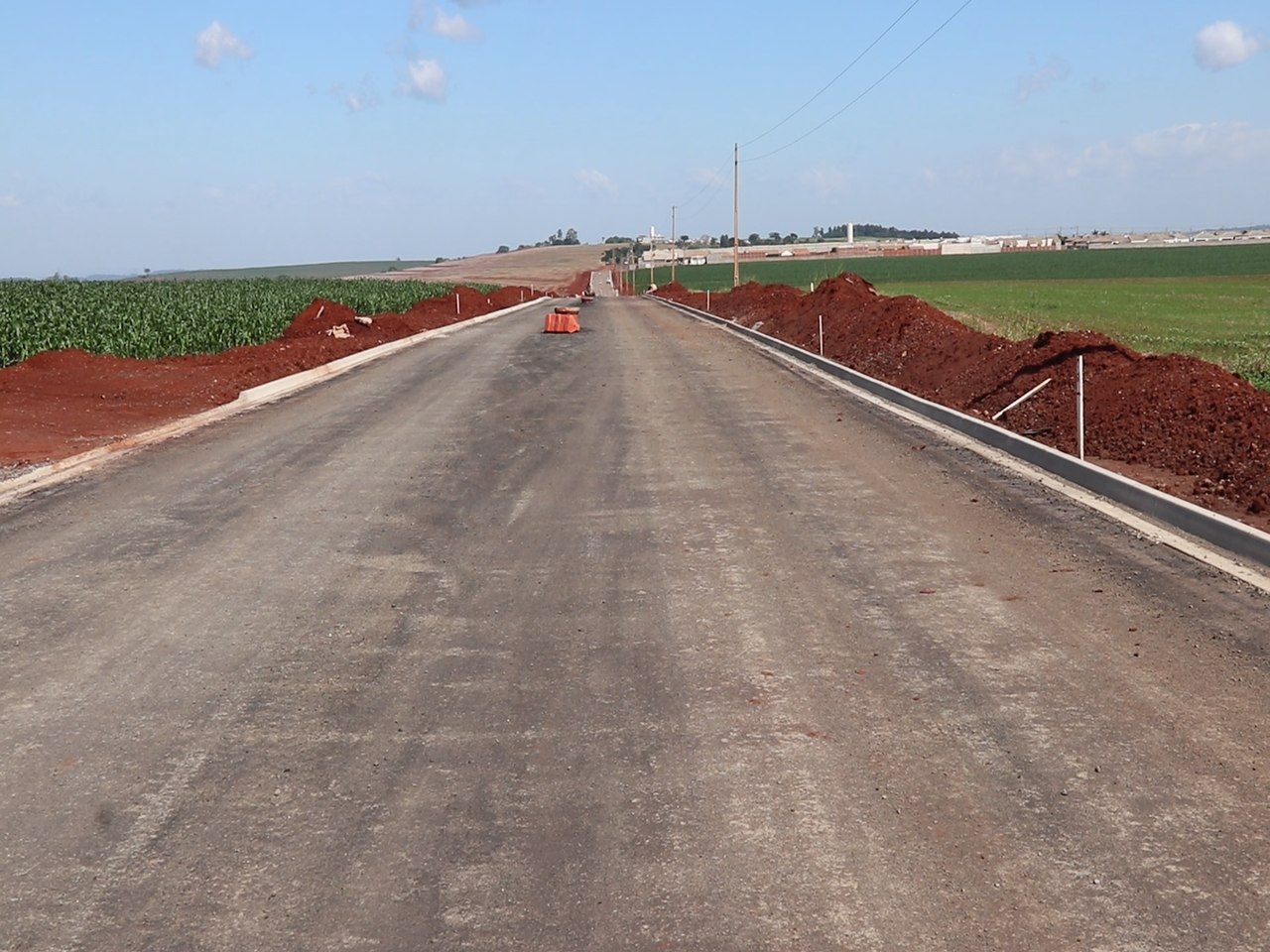 Pavimentação da Estrada Jaguaruna integra conjunto de obras para reforçar infraestrutura